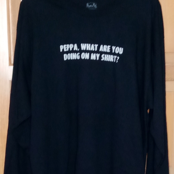 Urban Outfitters Black Peppa Pig Long Sleeve Tee Shirt Size XL - Picture 3 of 3